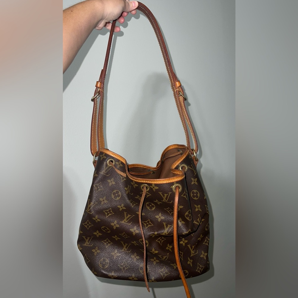 Authentic Louis Vuitton Shoulder Bucket Bag